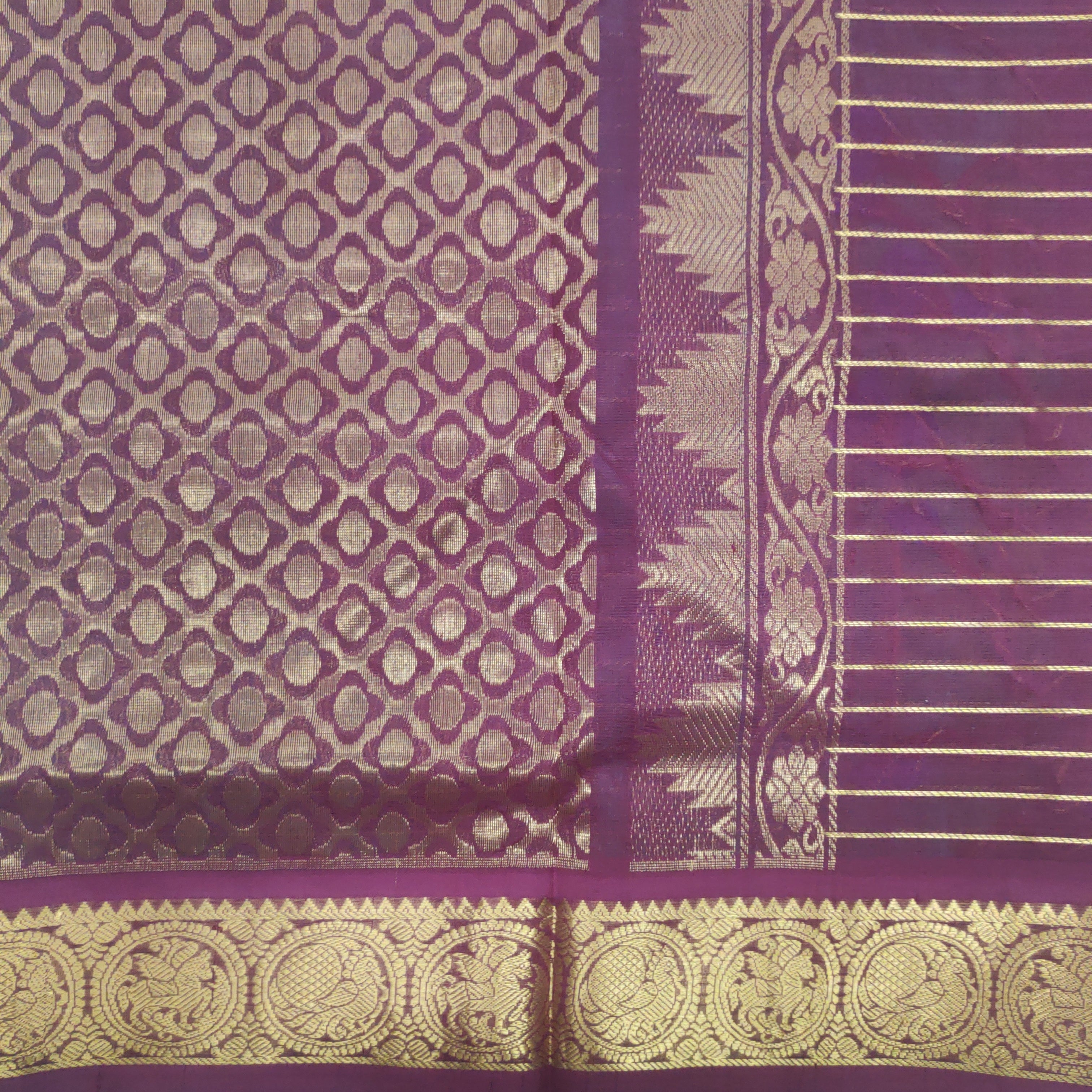 Semi Korvai 10yardz zari checked