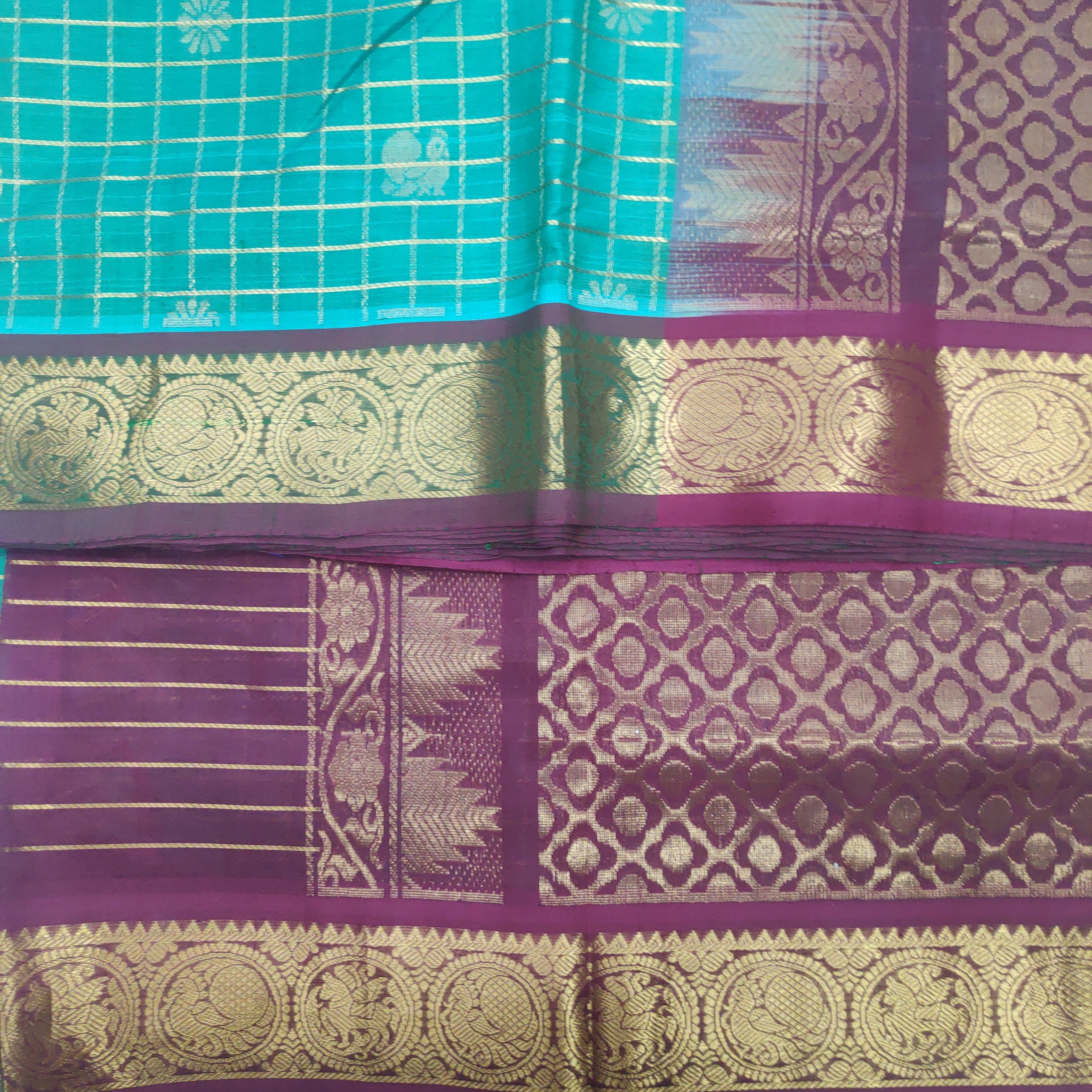 Semi Korvai 10yardz zari checked