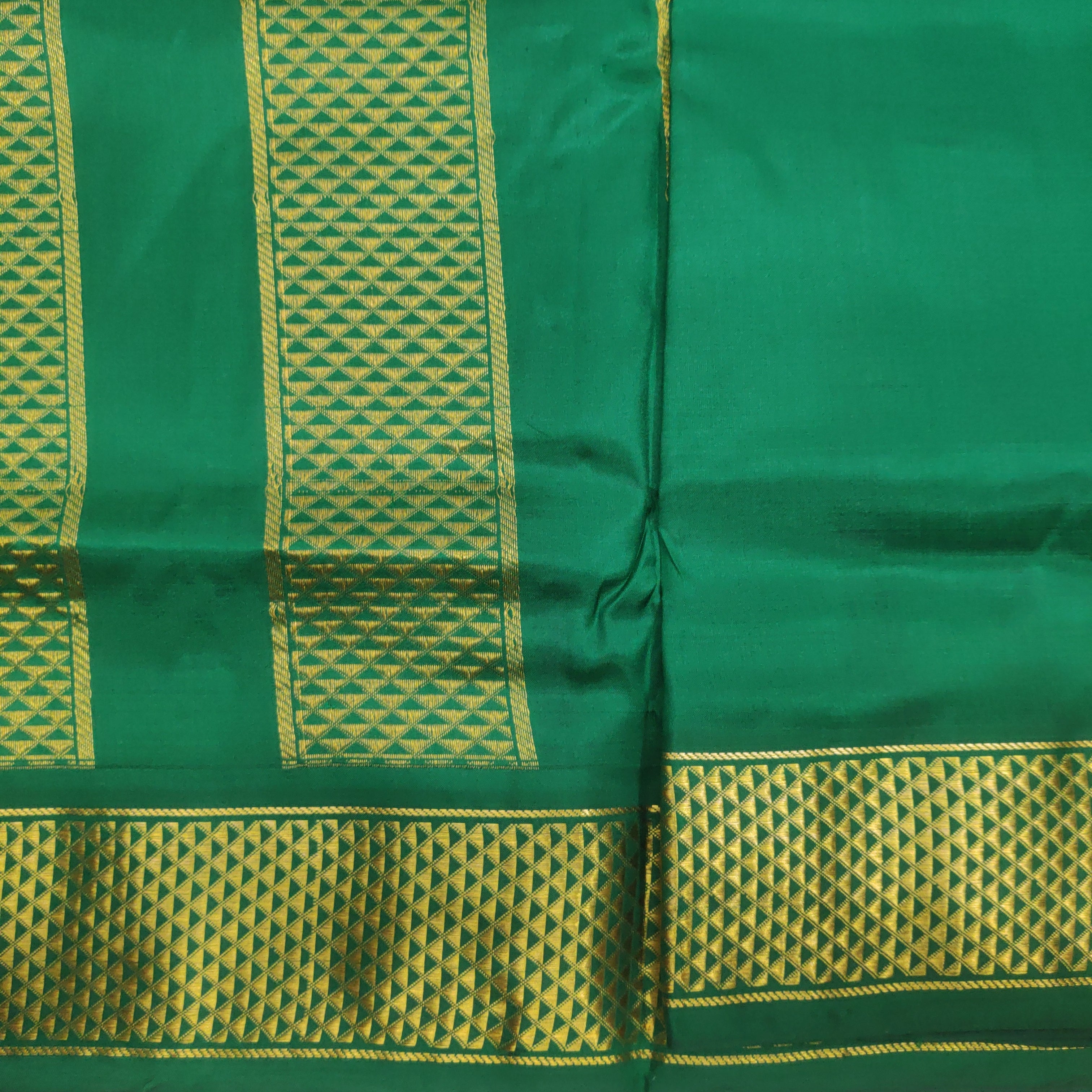 Pure silk 9.5yardz