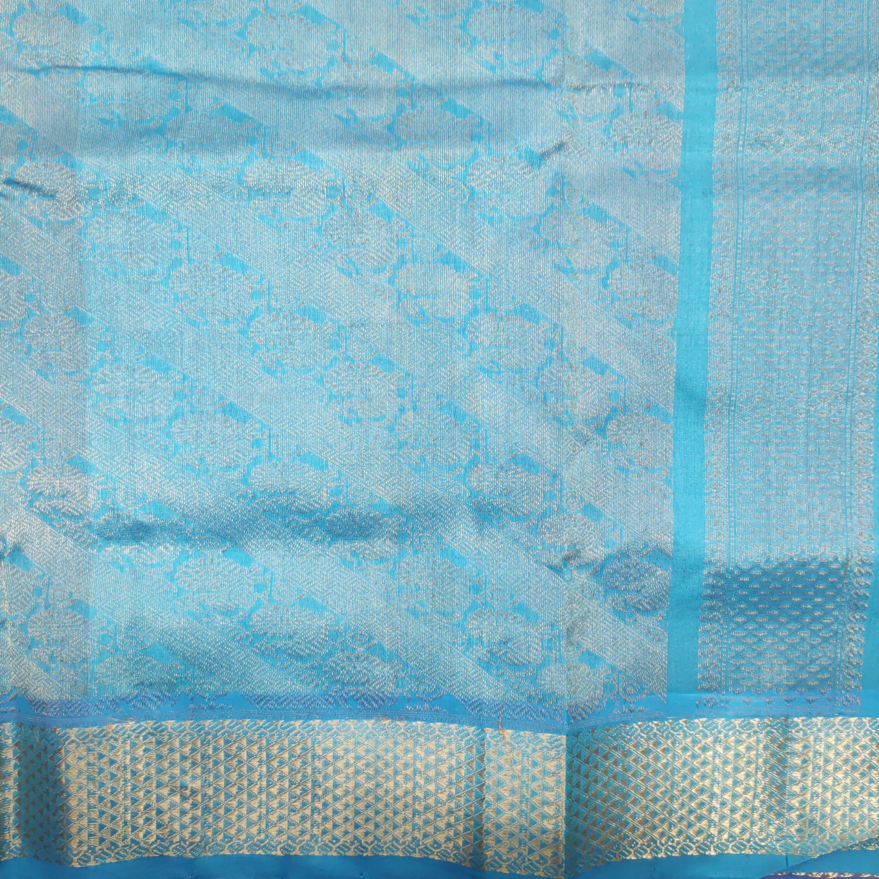 Pure silk cotton- Reverse Pallu- Semi Korvai
