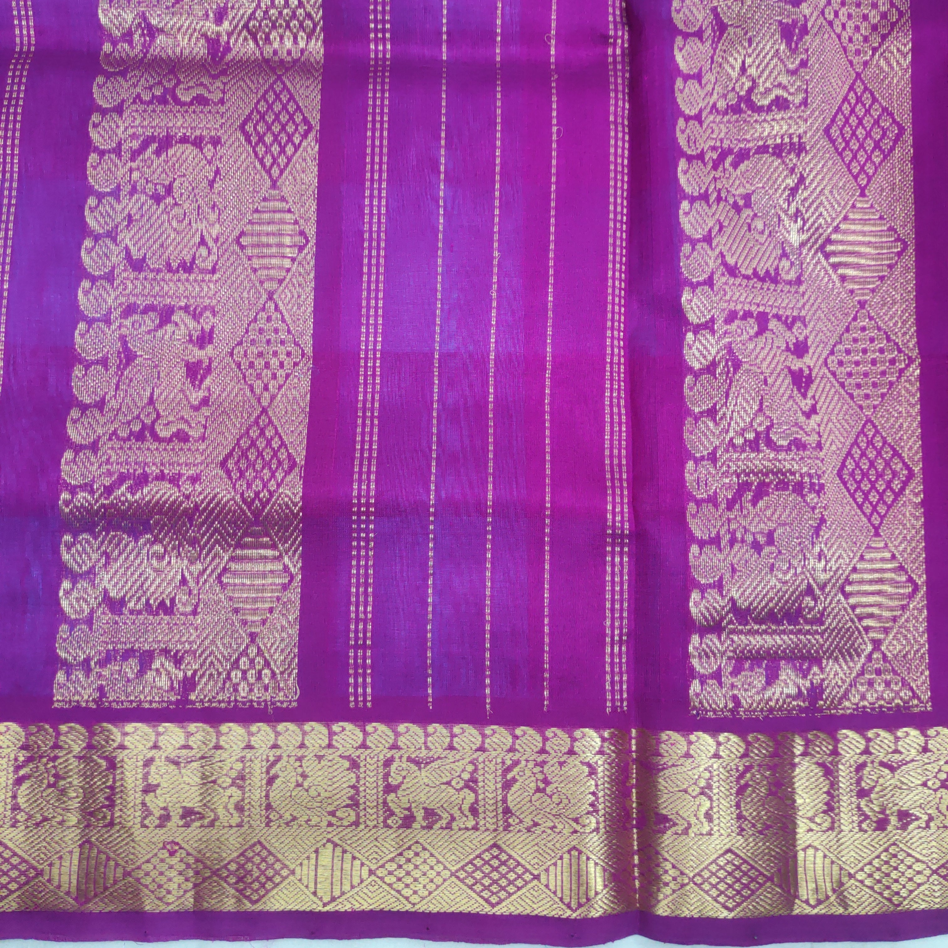 Pure silk cotton- pazhum pazhamum kattam with butta, 10yards (madisar)