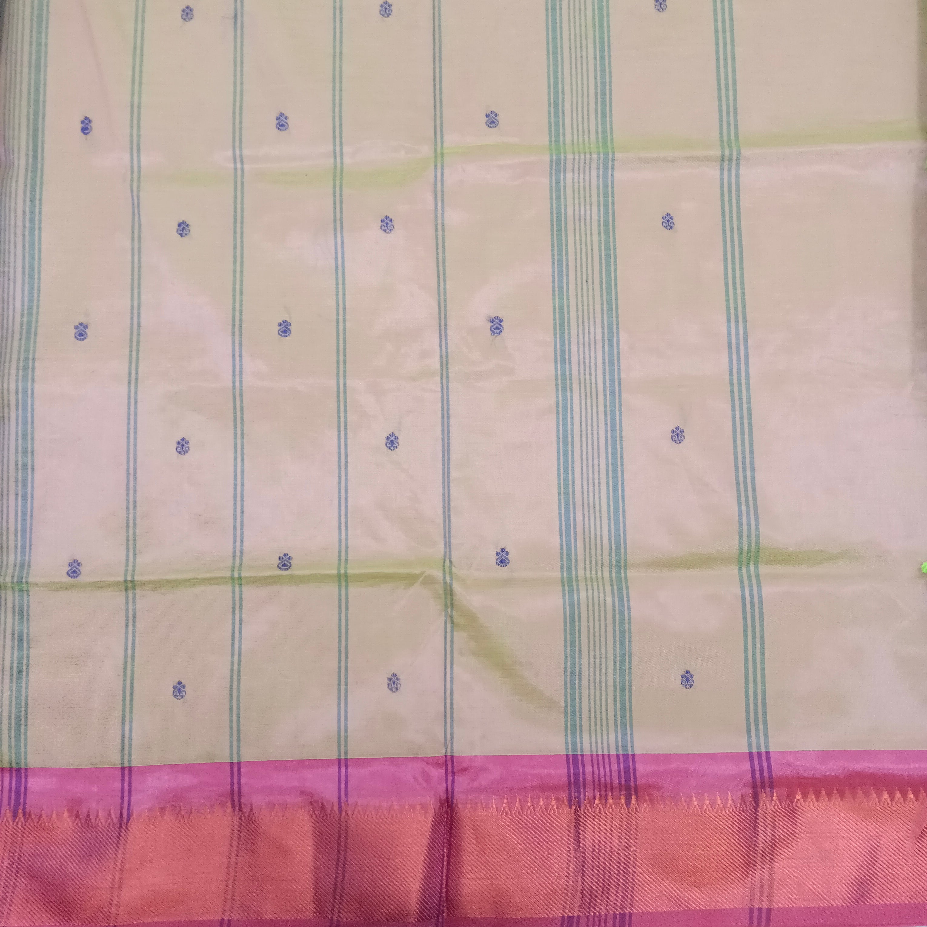 Vaazhainaar Pattu Madisar