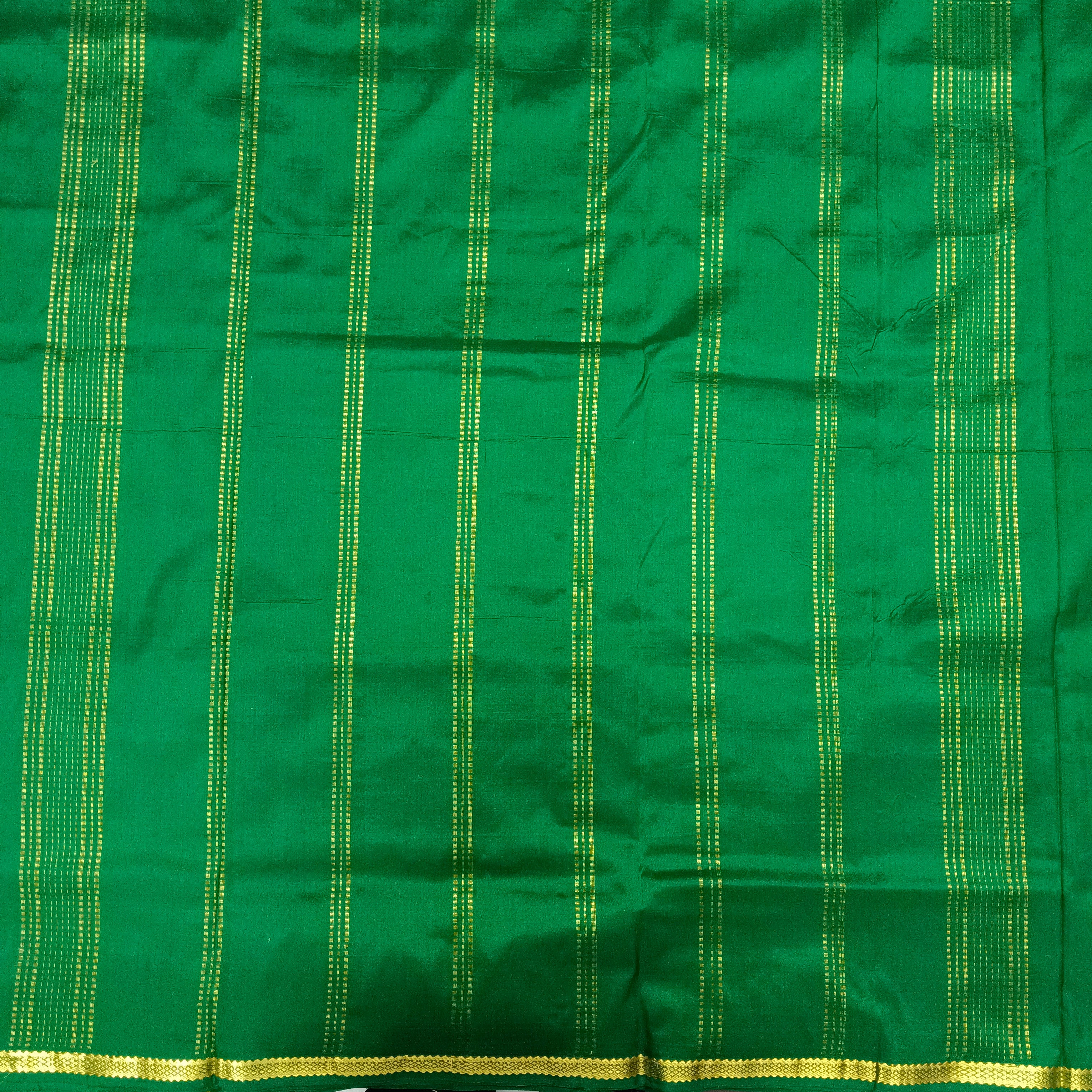 Pure silk 9.5 yardz