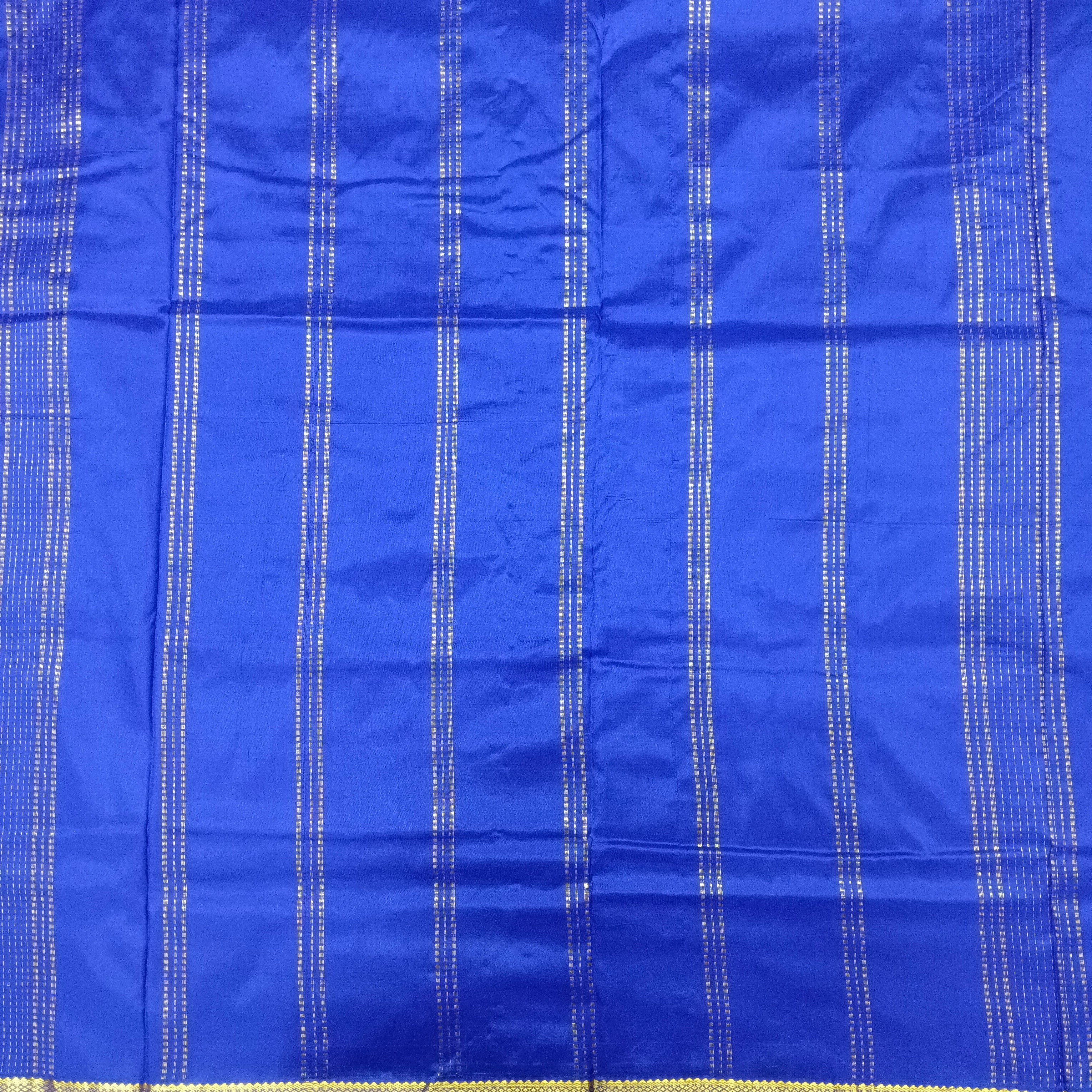 Pure silk 9.5 yardz