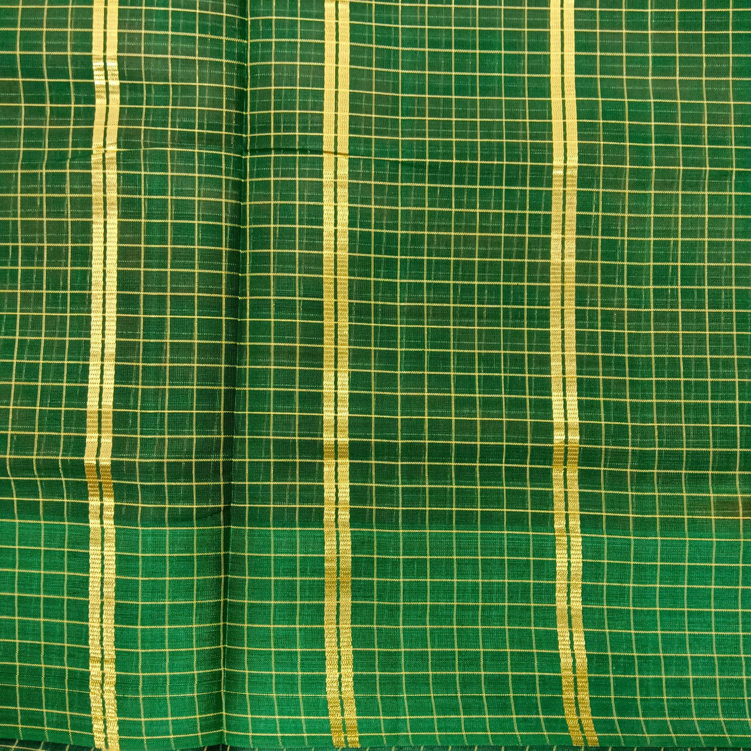 Devendra Small Zari checked  10.5 yards