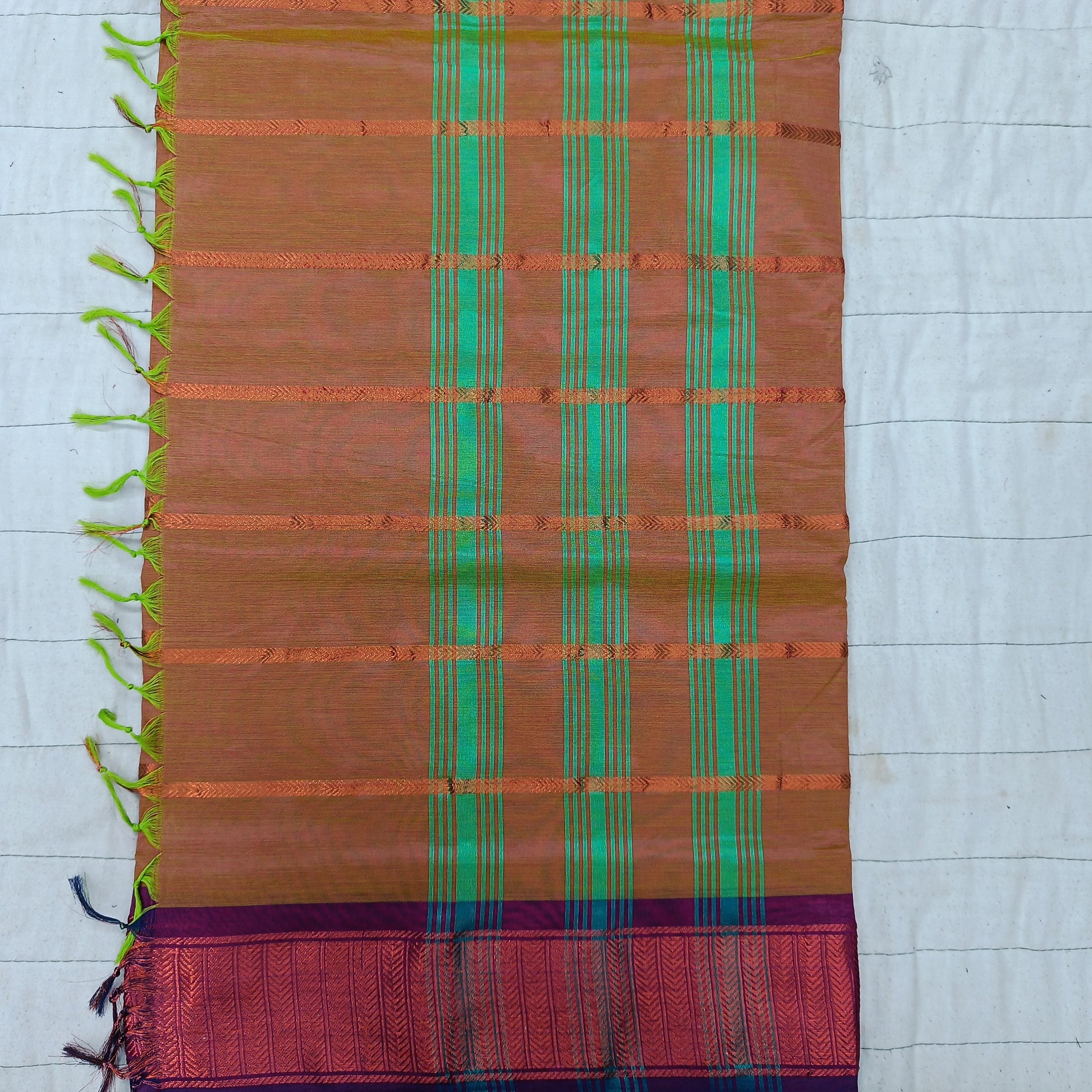 Vaazhainaar Pattu Madisar