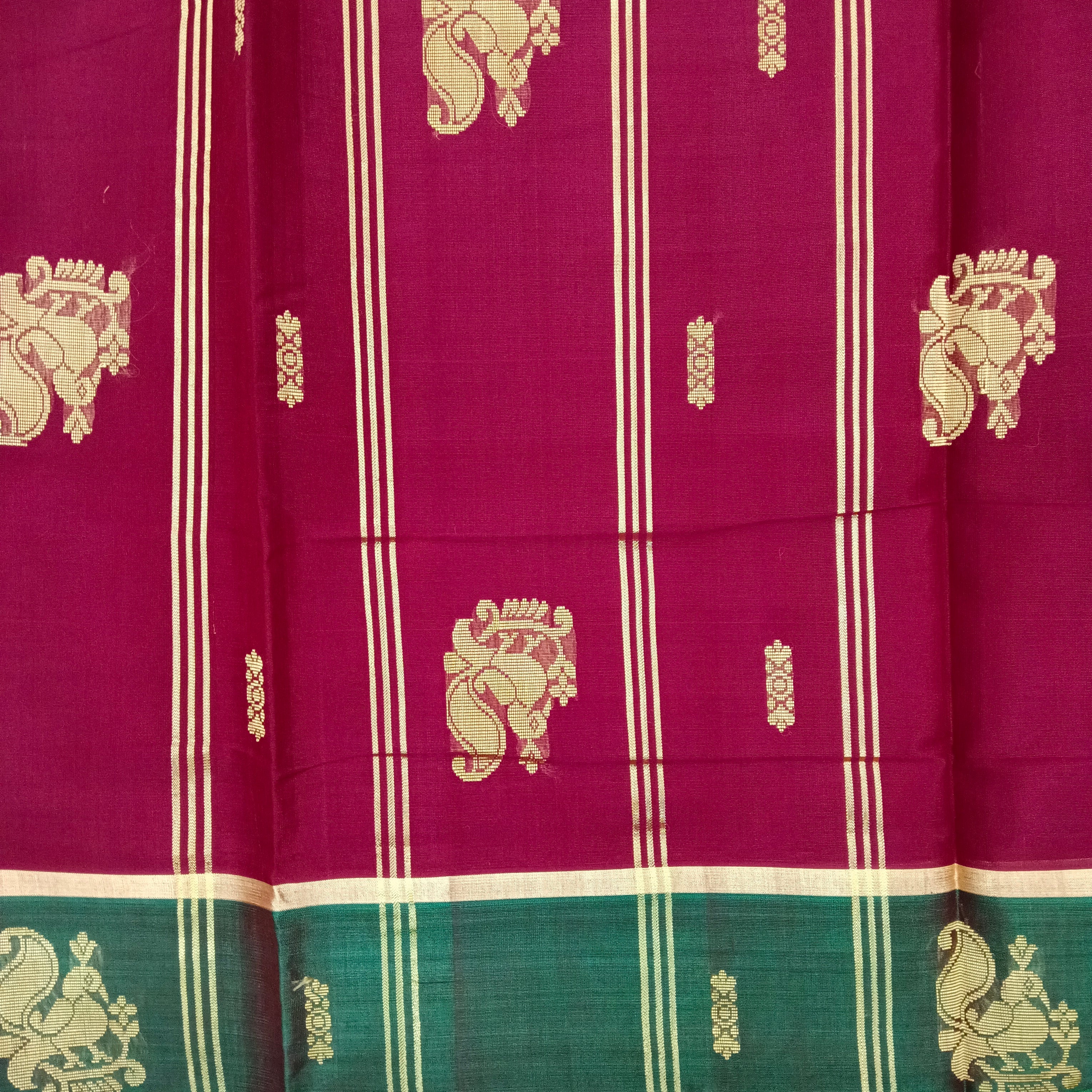 Devendra 10 yards Body  Embossed