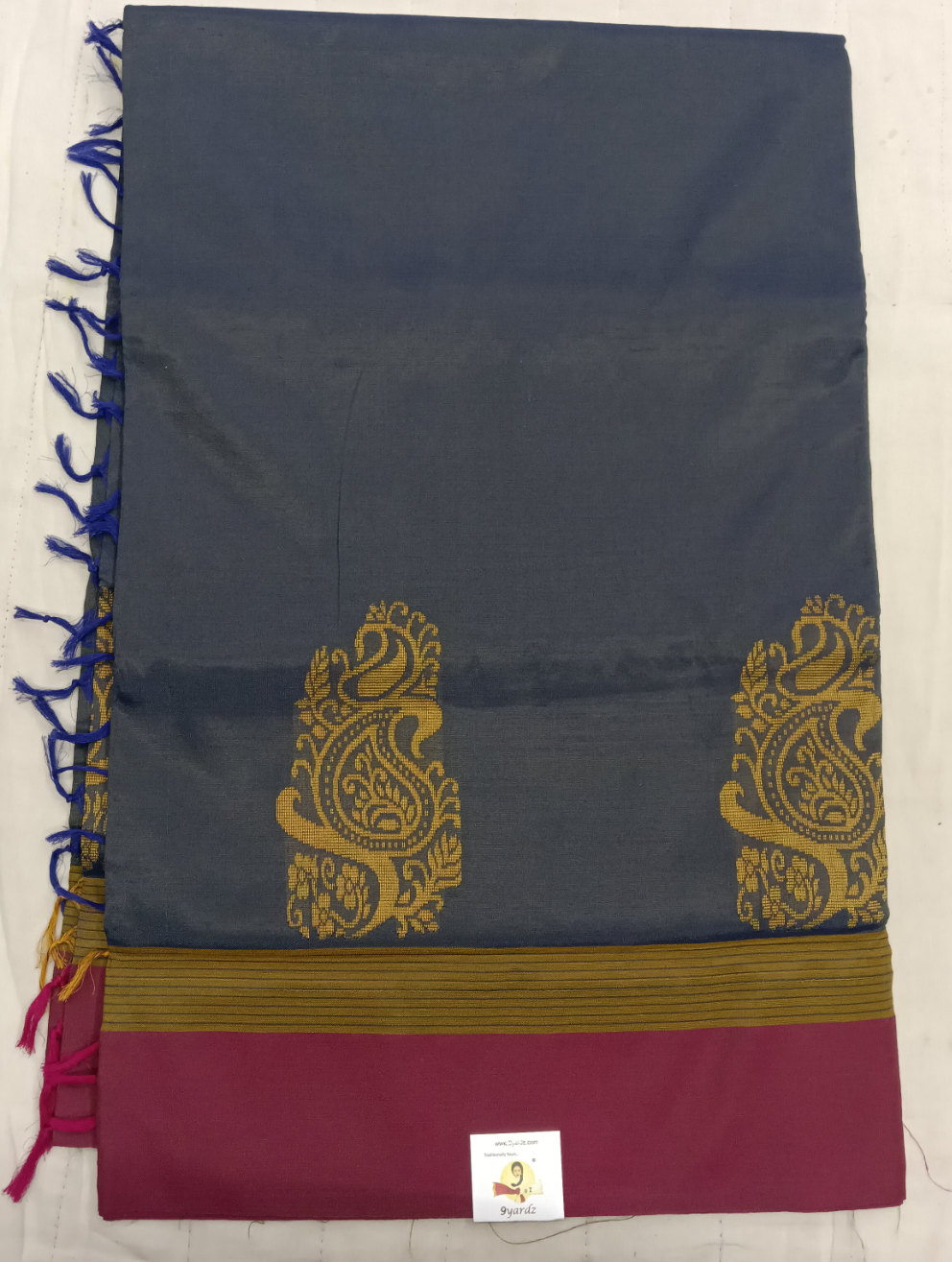 Vaazhainaar pattu 6yard Embossed