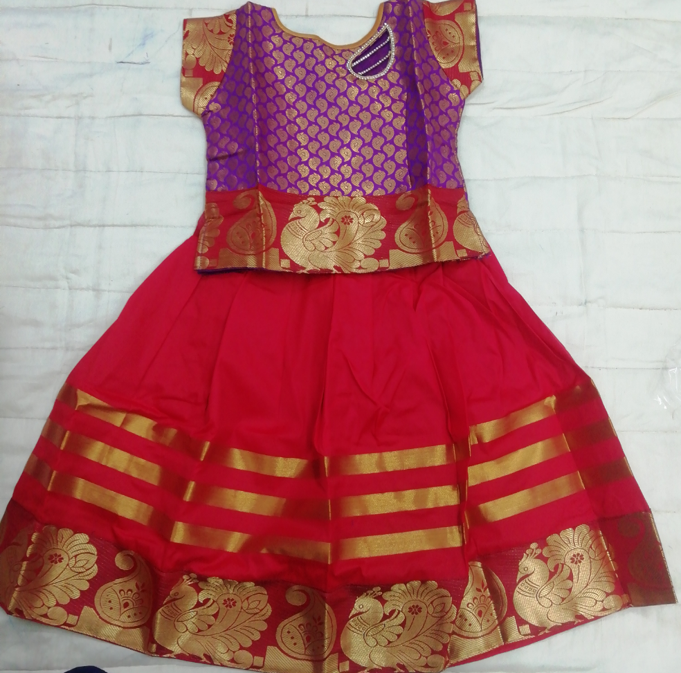 Embossed Paavadai