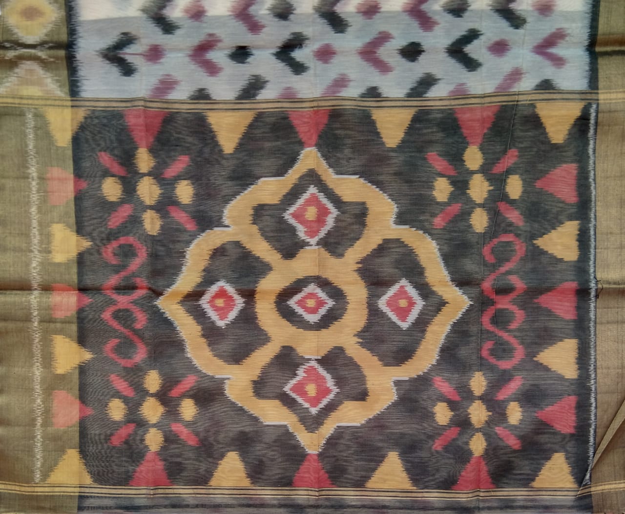 Kora silk cotton- Pochampalli/ikkat