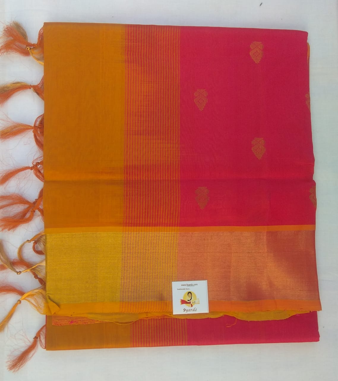 Butta in body with kadi jari border- Andhra Silk Cotton 6 yards