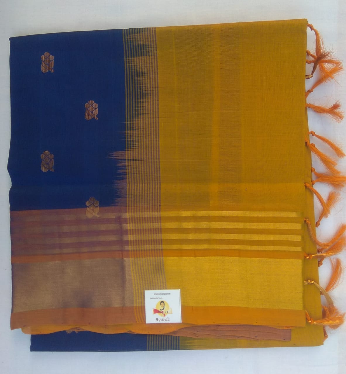 Butta in body with kadi jari border- Andhra Silk Cotton 6 yards