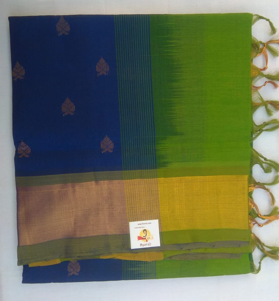 Butta in body with kadi jari border- Andhra Silk Cotton 6 yards