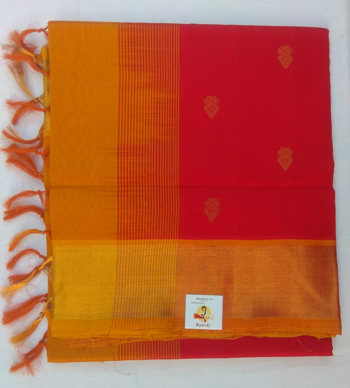 Butta in body with kadi jari border- Andhra Silk Cotton 6 yards