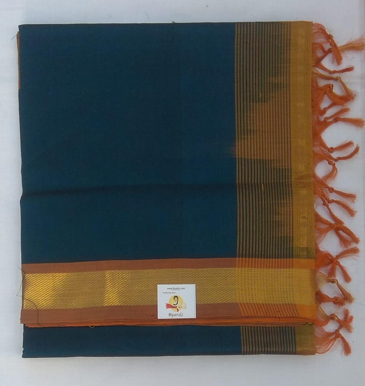 Plain body with single box jari border- Andhra Silk Cotton 6 yards