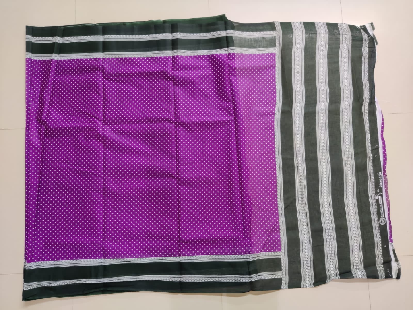 Erode cotton 10.5 yards madisar