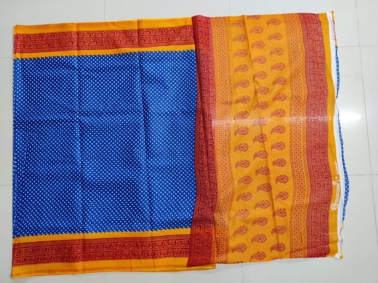 Erode cotton 10.5 yards madisar