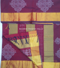 Load image into Gallery viewer, Pure silk cotton, reverse printed pallu- 11 yards madisar